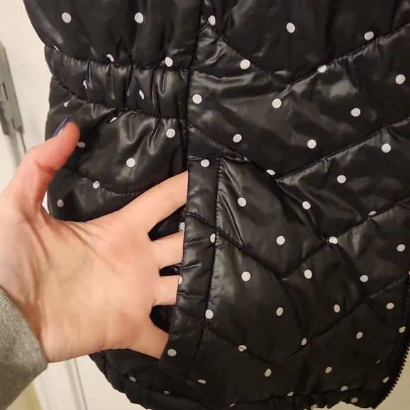 Basic Editions 2x polka dot puffer vest - Picture 2 of 3
